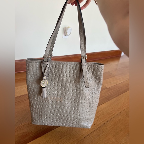 TOUS TOTE (taupe)